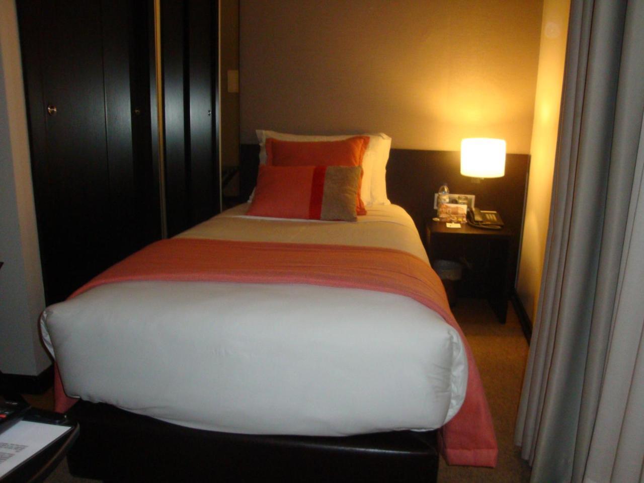 Single Room with Internal View,744540820:JPEG